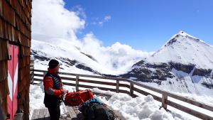Oberwalderhütte a FKK po ránu na slunci