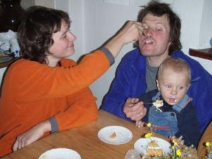 Krmení rodiny Hoetzelů