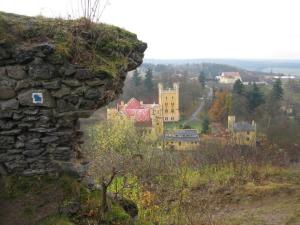 Preitenstein a zámek Nečtiny