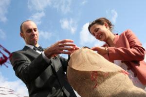 Hledání jehly v kupce sena