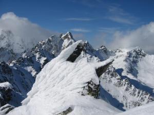 Zleva Vareškův hřeben, Vých. slavkovská veža, atd.