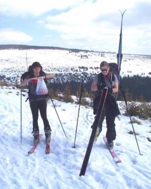 A za chvíli zase sundáváme pásy