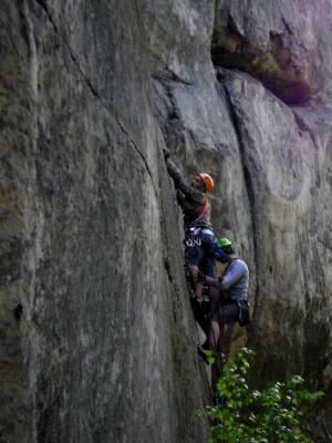 Chlupáč a Adam u 1. kruhu Kouřovky na Daliborku