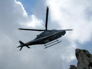 Heli pro nás neletěla