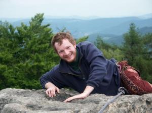 Ale stále se usmívá!