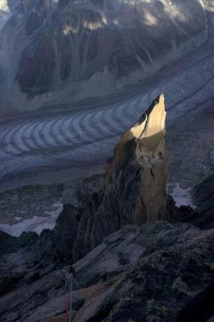 Aiguille de Roc v posledních paprscích slunce