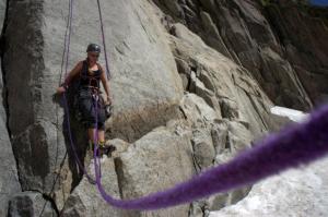 Feu se psychicky připravuje na skok přes trhlinu