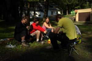 humanitní snídaně